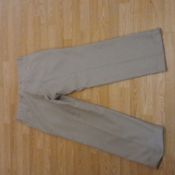 Pleated pants - Picture 2 of 2